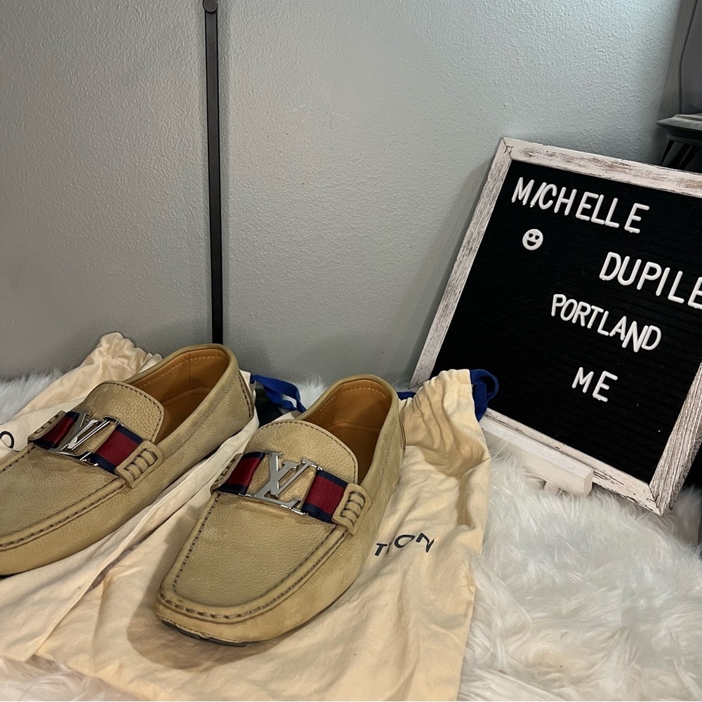 Louis vuitton beige loafer shoes sze 6 1/2 men